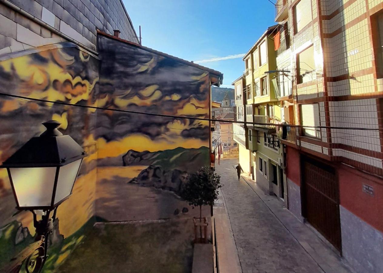 Andra Mari Apartamentu Turistikoak Bermeo Exterior foto