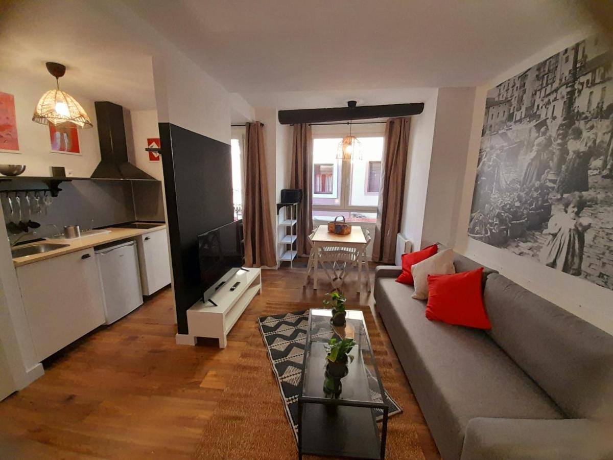 Andra Mari Apartamentu Turistikoak Bermeo Exterior foto