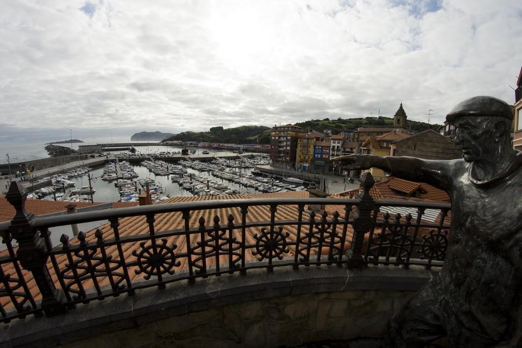 Andra Mari Apartamentu Turistikoak Bermeo Quarto foto