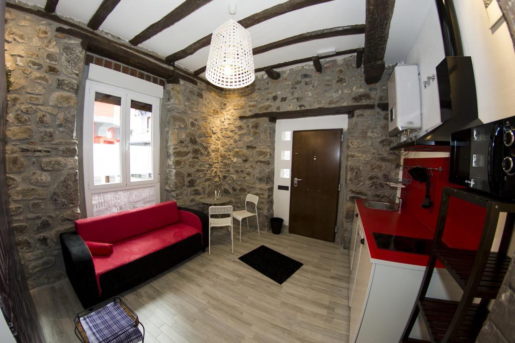 Andra Mari Apartamentu Turistikoak Bermeo Quarto foto